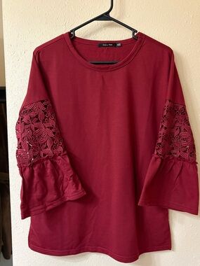 Doe & Rae Women's Burgundy Lace Bell Sleeve Top